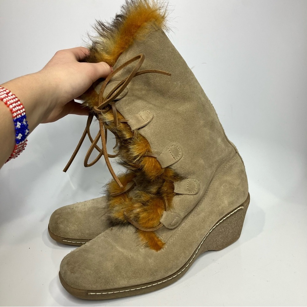 Maxine of Canada suede lace up‎ wedge boots size 9